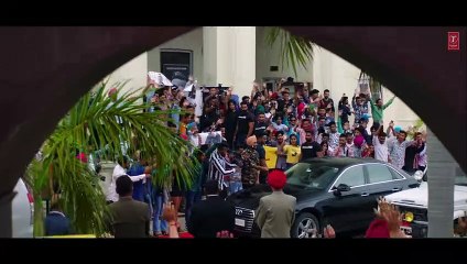 BLACK (Lyrical Video) - Guru Randhawa - Bhushan Kumar - Bunty Bains, Davvy S, Preet S, Krishna M - YouTube