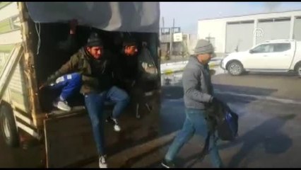 63 düzensiz göçmen yakalandı