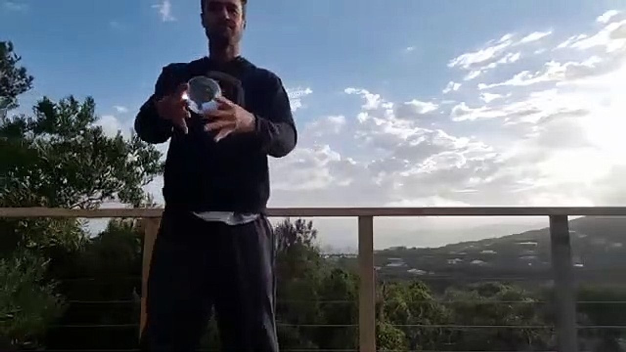 "Jongle de contact"... vrai ou faux jonglage ?