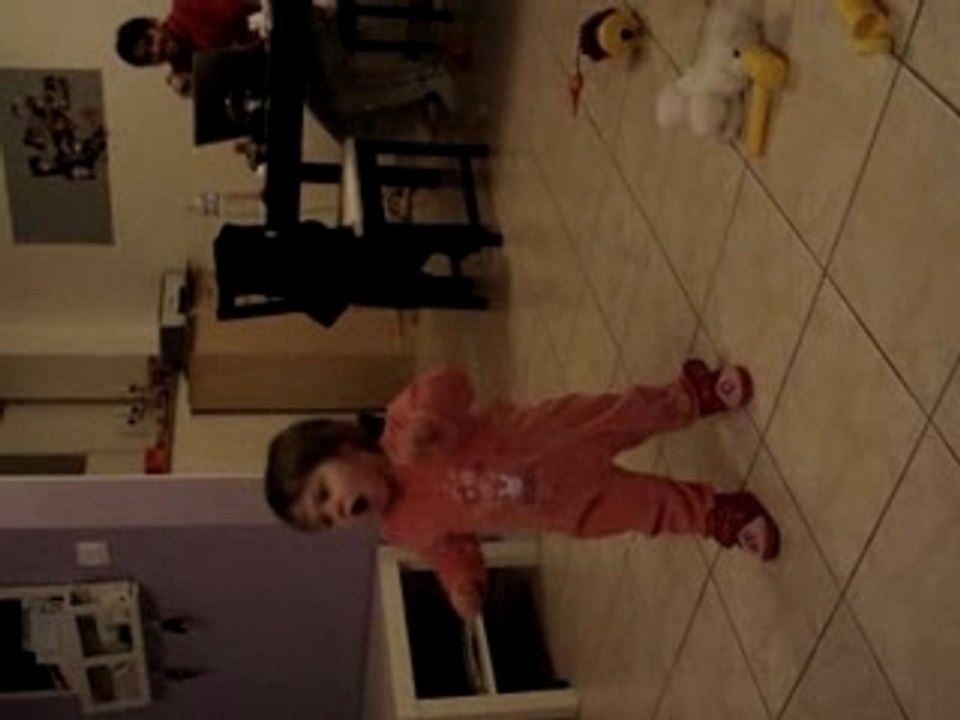 MOV02011
