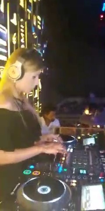 Dj Evelina