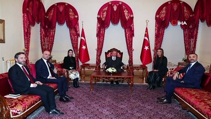 Cumhurbaşkanı Erdoğan, sanatçı Hande Yener ve Demet Akalın’ı kabul etti