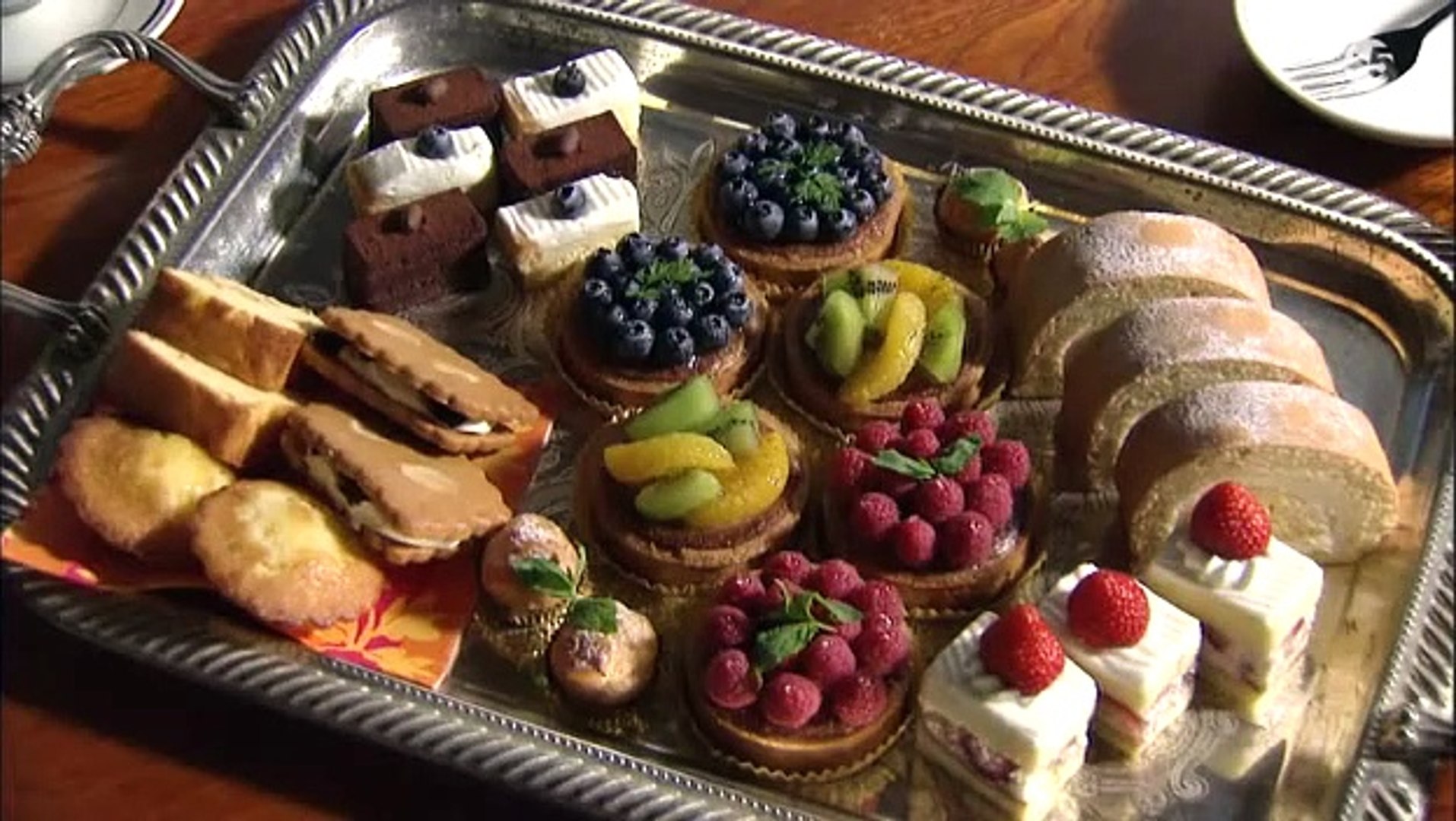 ヤスコとケンジ 3話 暴走 お見合い作戦 涙の玉子焼 動画 Dailymotion