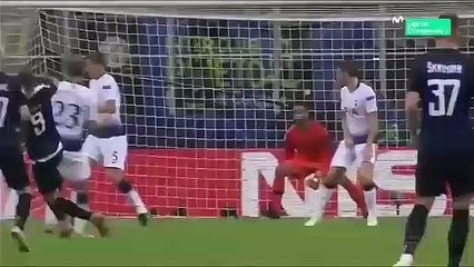 ¿Por qué Laura Rosel, la golpista de TV3, entrevista en catalán a un líder de VOX y usa el castellano para hablar con un etarra?