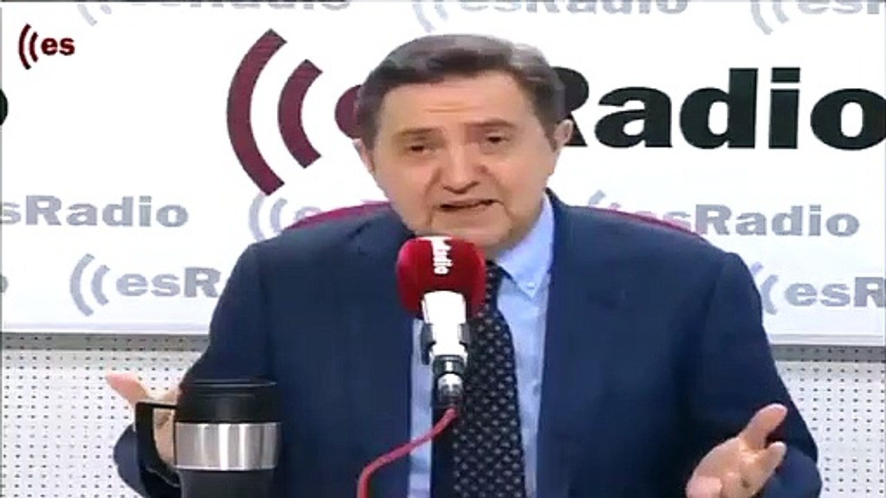 Losantos le mete un palo a la 'perjudicada' Calvo: "Parece que se ha atizado una botella entera"