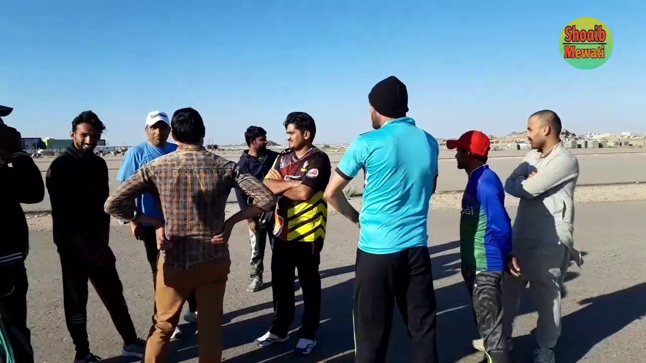 Tape Ball Cricket In Taif Saudi Arabia | Saudi Arabia Cricket | Pakistani Cricket Match Tape Ball | Tense Ball Cricket , Best Cricket By Shoaib Mewati