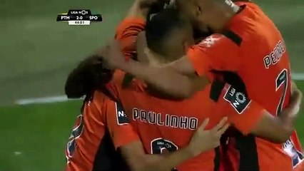 Sebastián Coates le salva la vida a un compañero que había sufrido un violento golpe