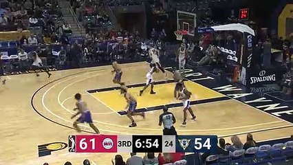 Ben Moore Posts 15 points & 12 rebounds vs. Grand Rapids Drive