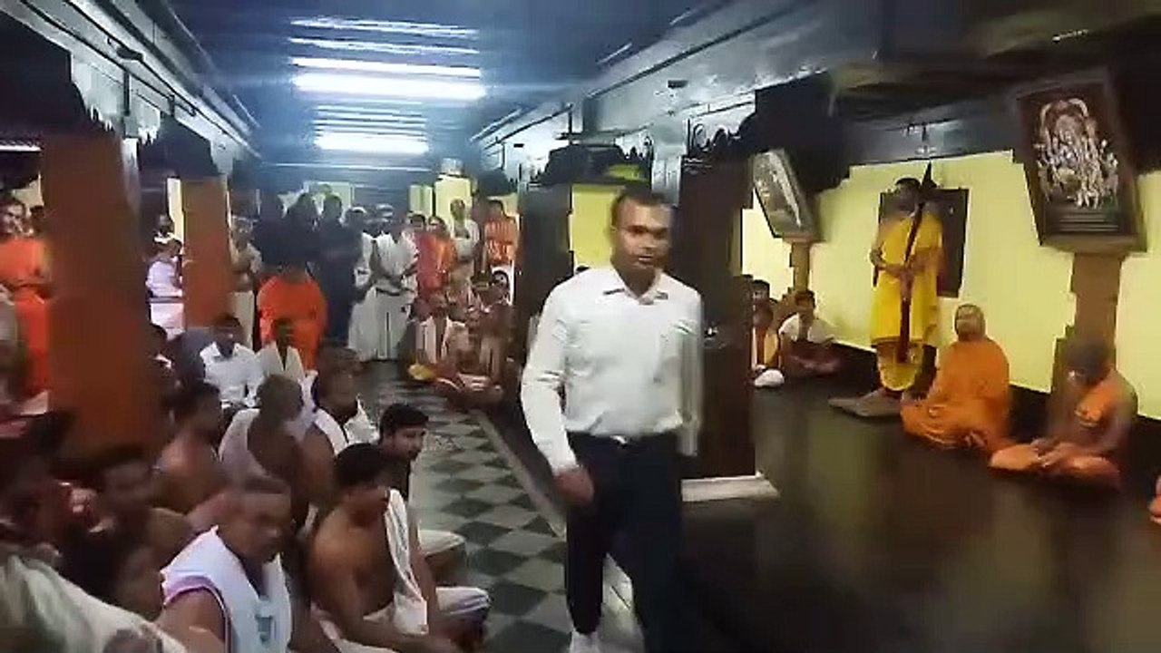 Various mutt seers, devotees recite Vishnu Sahasranamam, Sri Hari Vayu Stuti, Rudra Sukta parayanam at the mutt