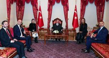 Demet Akalın ve Hande Yener, Cumhurbaşkanı Erdoğan'ı ziyaret etti