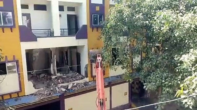 युवराज उस्ताद और हेमंत यादव के साम्राज्य पर चला निगम का बुलडोजर