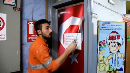 Fabrika genel müdürü, personeli ile Turgutlu'da okul boyadı - MANİSA