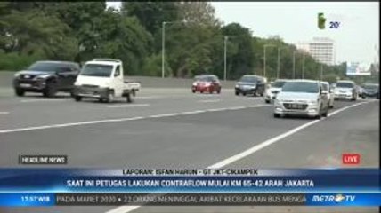 Urai Macet, Polisi Berlakukan Contraflow di Tol Japek