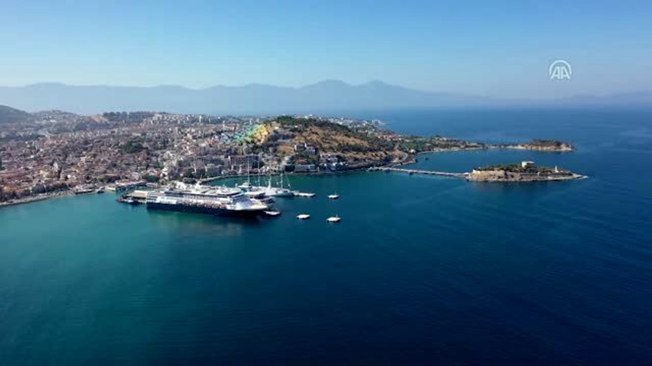 Kuşadası'ndaki oteller yeni yıla "dolu" girecek