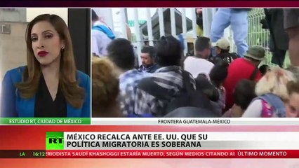 La caravana de inmigrantes rompe la valla fronteriza entre Guatemala y México