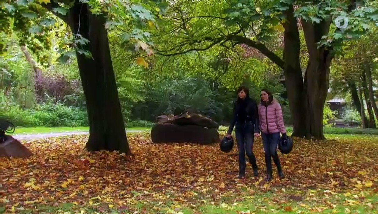 Isabelle & Eliane - 43 french, eng  subtitles