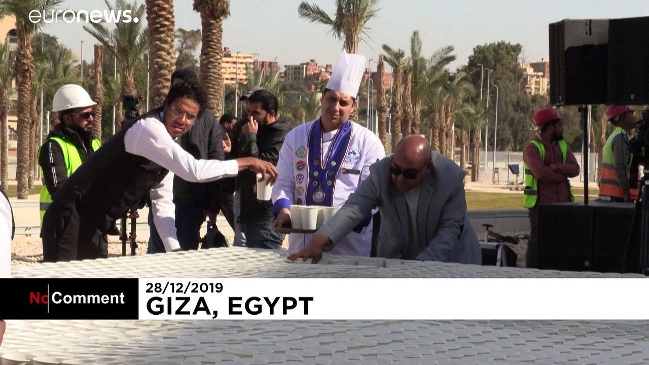 Wie man mit 7.000 Kaffeebechern einen Weltrekord aufstellt