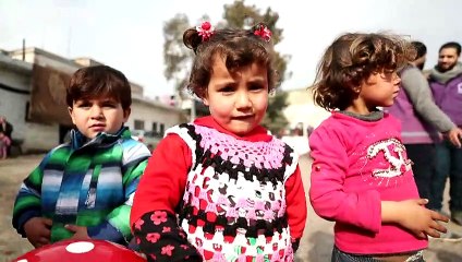 شاهد: عندما تتحول السجون والمدارس لمراكز إيواء لاستقبال النازحين في إدلب