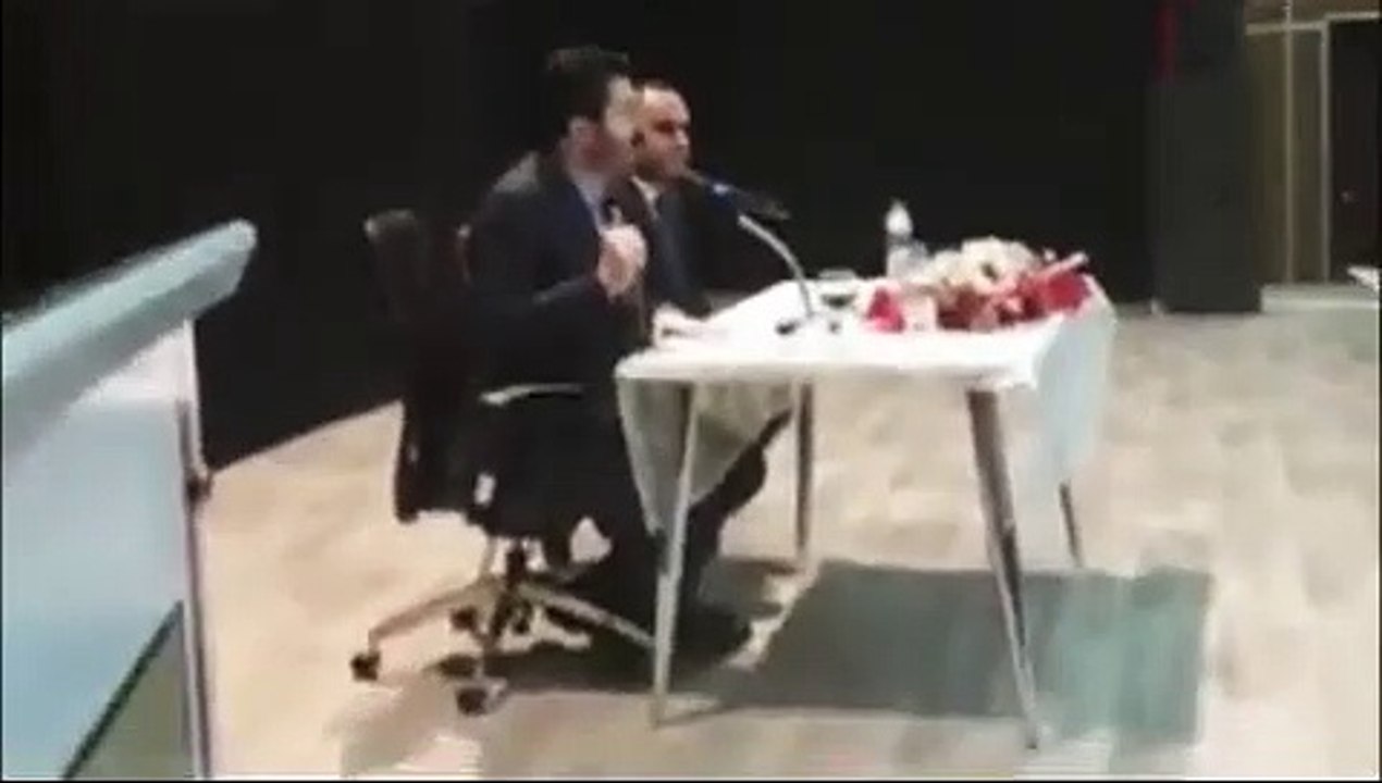 Savcı Sayan'ın 'dedikodu kulübesi'