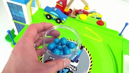 Learn Colors with Toy Cars and Gumballs-