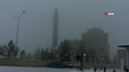 Kars’ta yoğun sis etkili oluyor