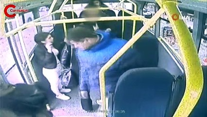 Kızını rahatsız ettiğini iddia ettiği şahsa anneden yumruk