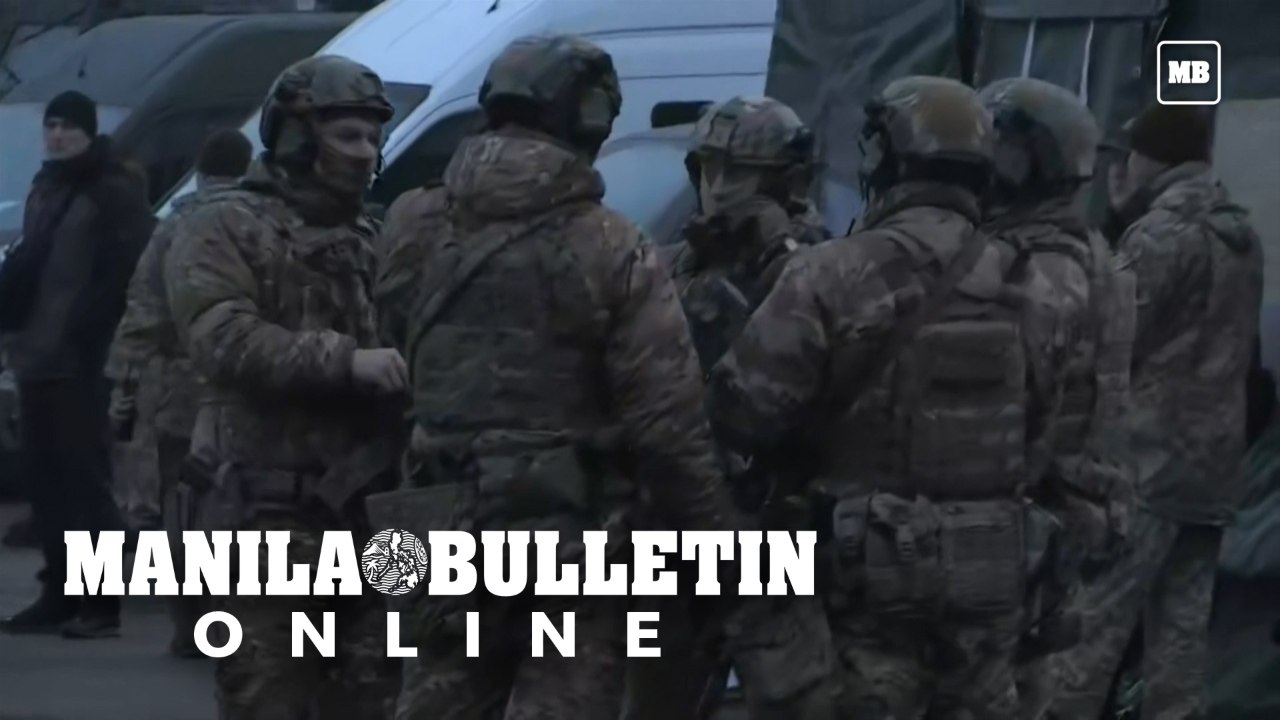 Ukraine rivals exchange 200 prisoners in controversial swap