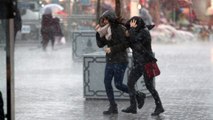 AKOM ve İBB'den İstanbul'da fırtına uyarısı