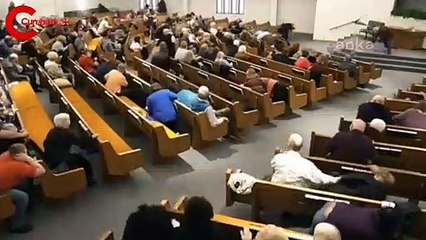 ABD'de kiliseye saldırı anı kamerada