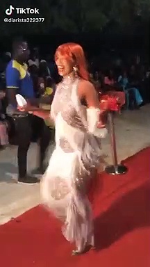 L'accoutrement de cette fille affole la toile