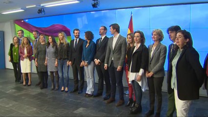 Casado da una rueda de prensa acompañado de su Junta Directiva