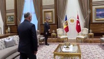 Cumhurbaşkanı Erdoğan, Moldova Cumhurbaşkanı Dodon ile baş başa görüştü