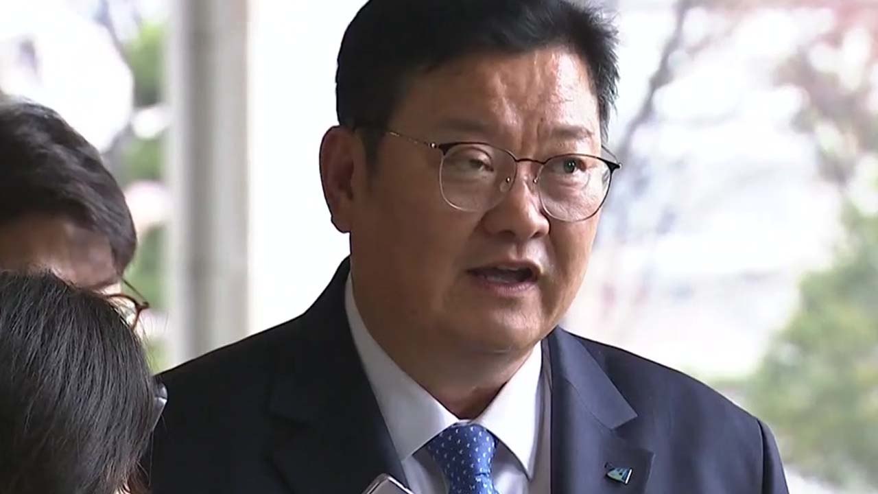 임동호 "수첩서 조국 이름 봤다"...송병기 구속 여부 '분수령' / YTN
