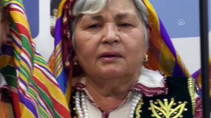 Koro üyesi kadın canlı yayında türkü söylerken bayıldı - EDİRNE