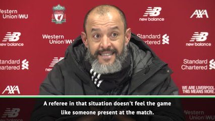 Скачать видео: Decisions are taken by referees 'miles away' - Nuno on VAR