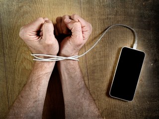 Facebook, Twitter, Instagram... ¿deberían pagar un impuesto por el daño que provocan a nuestra salud mental?