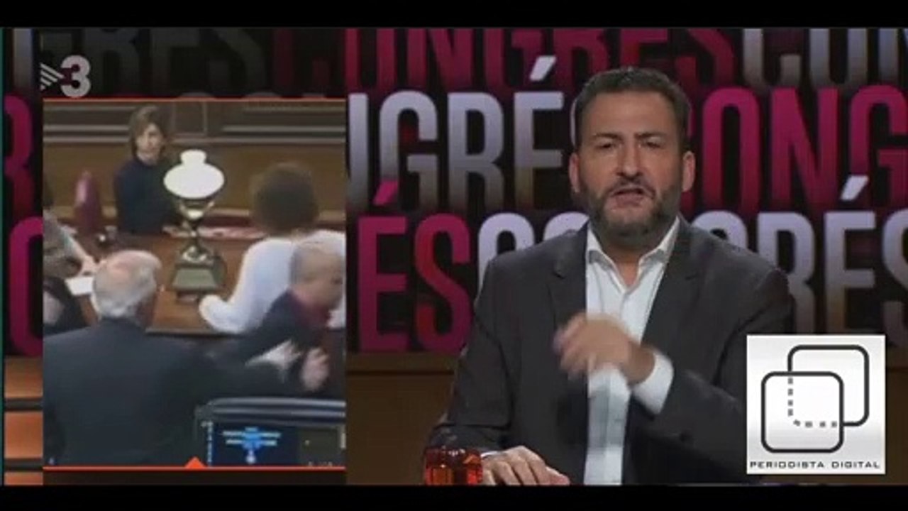 TV3 hace bromas con la sexualidad de Borrell: "O no le han escupido o no le molesta la saliva del diputado de ERC"