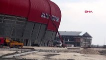 Spor bakan kasapoğlu'ndan hatay stadyumu inşaatında inceleme