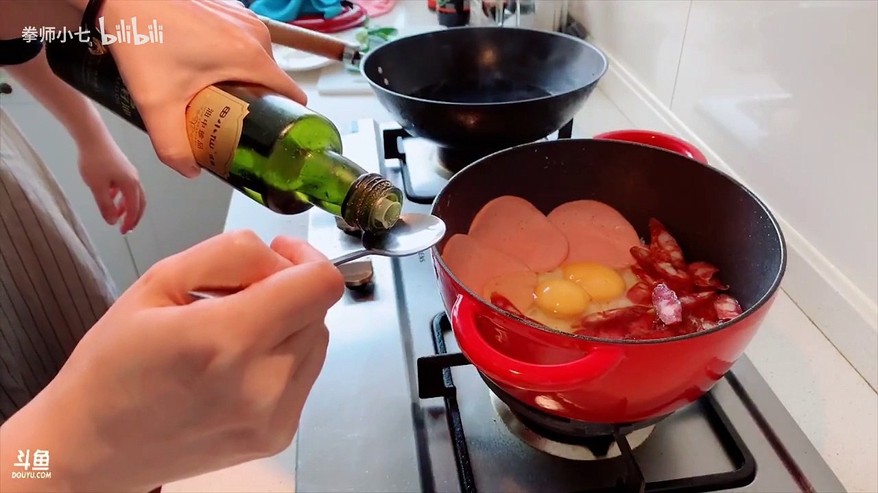 【拳师七号的地狱厨房】之广式腊味煲仔饭