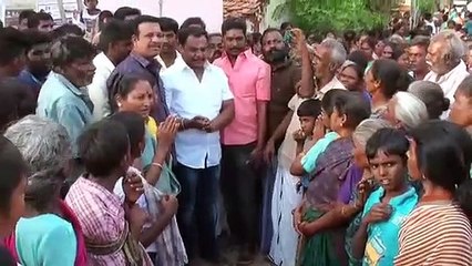 நீ தான் ஜெயிப்பே.. சாமி ஆடி சுயேச்சை வேட்பாளர்தலையில் சத்தியம் செய்த பெண்..