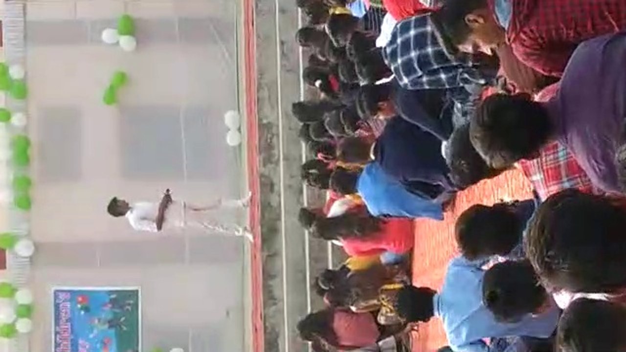 TUJH MEIN RAB DIKHTA HAI MAI KYA KARO BY NARESH BRAL