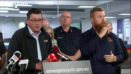 Incendies en Australie : des vacanciers et habitants piégés sur les plages