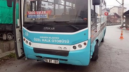 Halk otobüsü ile kamyonet çarpıştı: 1 yaralı