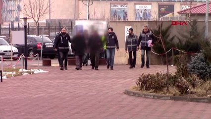 Sivas'ta hırsızlık şüphelisi 3'ü kadın 5 kişi, suçüstü yakalandı