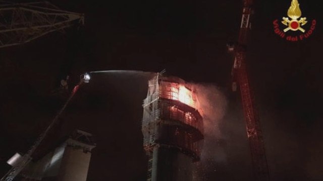 Genova, incendio ponte morandi nel nuovo cantiere