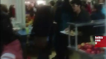 İstanbul Üniversitesi öğrencilerinden yemek protestosu: Müşteri değiliz, öğrenciyiz