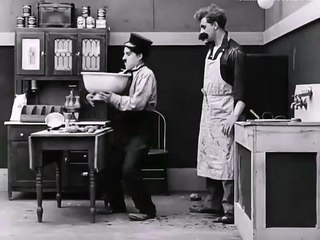 Charlie Chaplin - The Fireman #charlie #chaplin #fireman #lol