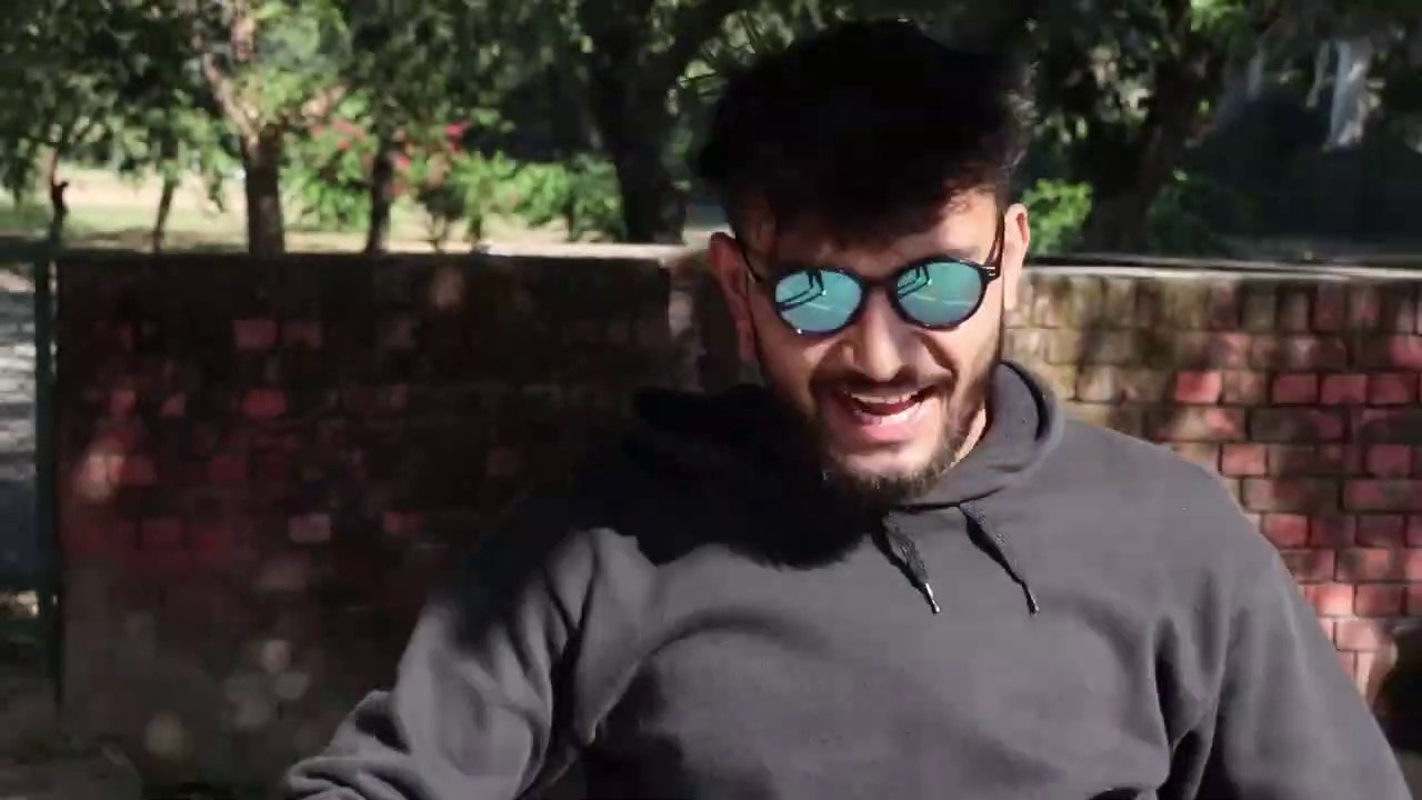 ANSWERING CALL LOUDLY IN PUBLIC !MEET ODISHOW! PRANK IN CHANDIGARH