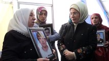 Emine Erdoğan, Diyarbakır annelerini ziyaret etti (3) - DİYARBAKIR