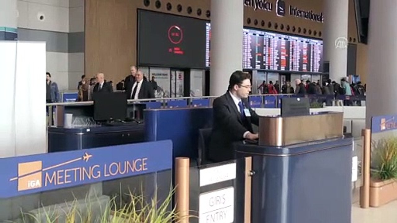 İstanbul Havalimanı'nda pankartla yolcu karşılama sona erdi - İSTANBUL